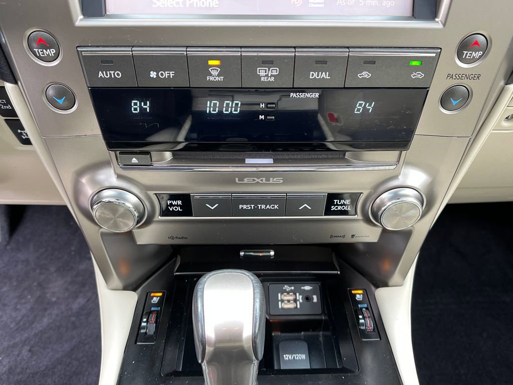 Used 2021 Lexus GX 460 w/ Accessory Package image 17