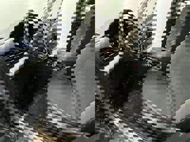 Certified 2023 Volkswagen Taos SE image 15