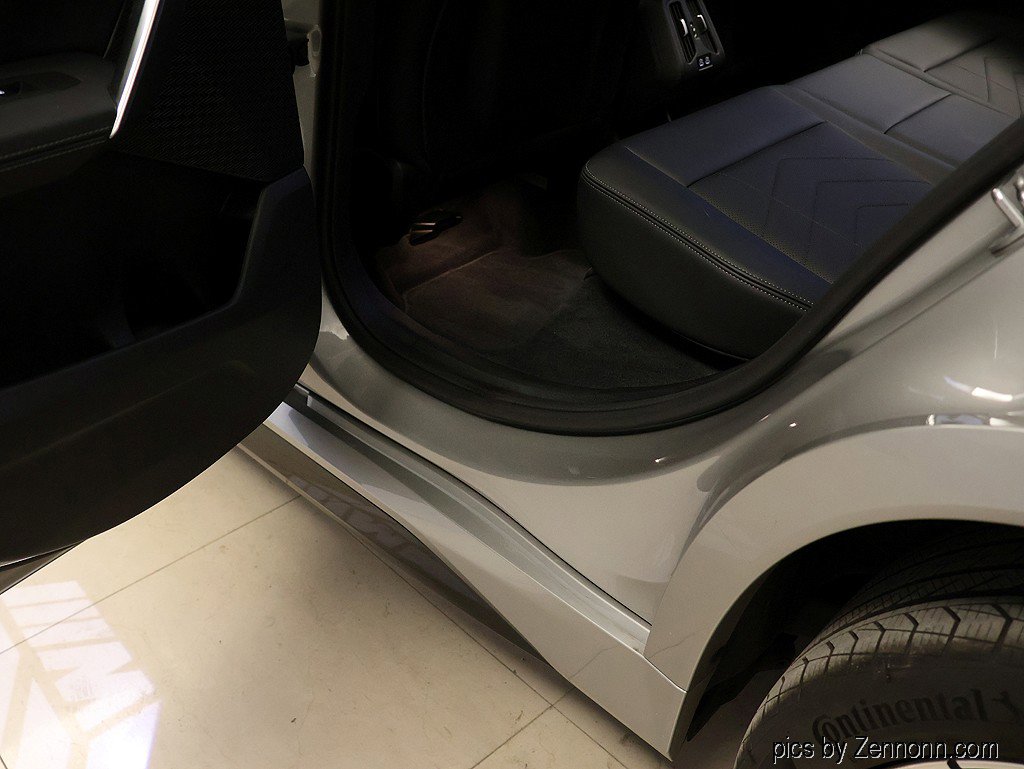 Used 2025 BMW X1 M35i w/ Premium Package image 29