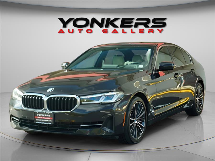 Used 2022 BMW 540i xDrive w/ Premium Package