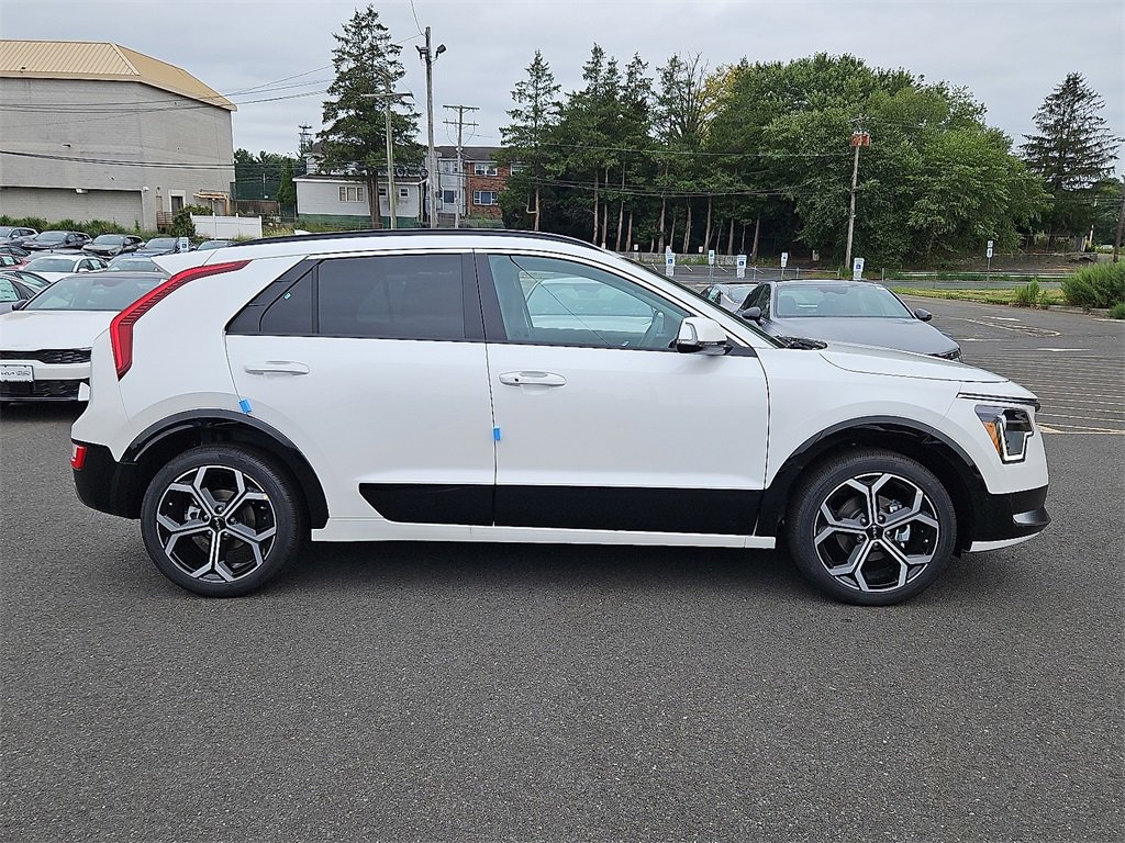 New 2025 Kia Niro EX Touring image 6