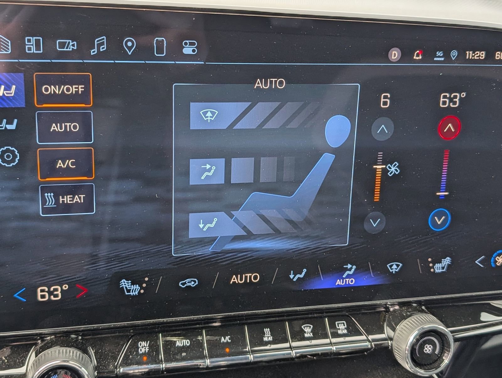 New 2025 Chevrolet Blazer EV LT w/ Super Cruise Package AWD/4WD image 10