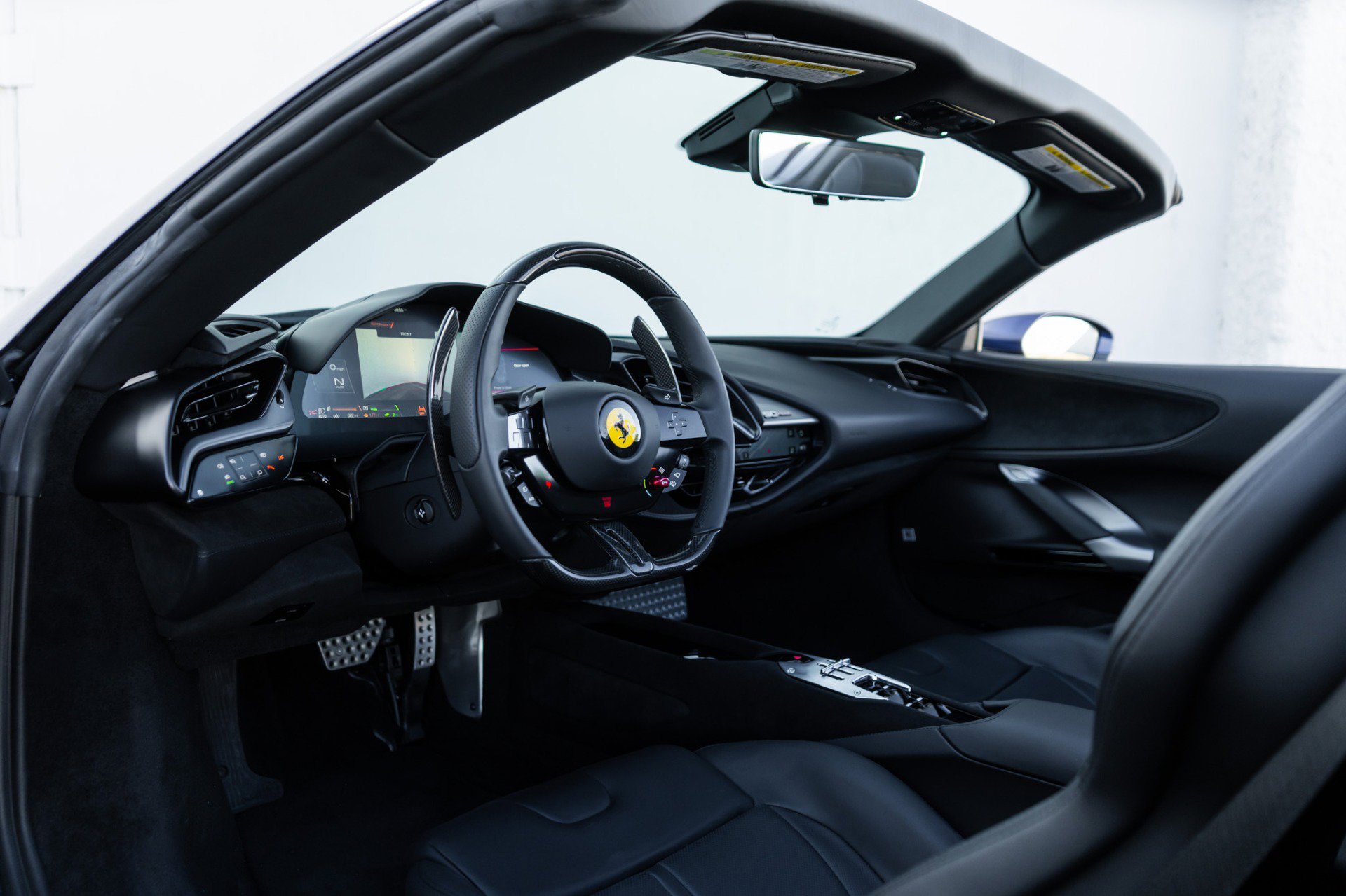 Used 2025 Ferrari SF90 Spider image 6