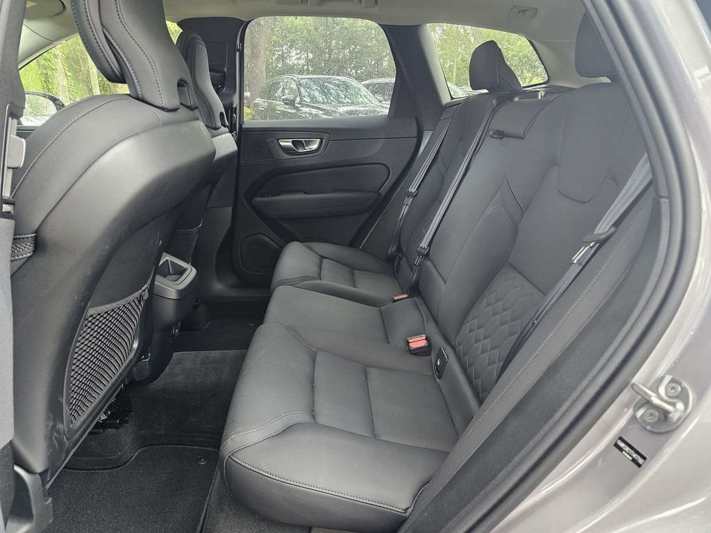 Certified 2026 Volvo XC60 B5 Plus AWD/4WD image 14