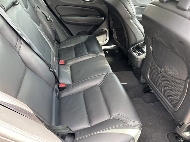 Used 2022 Volvo XC60 B5 Inscription FWD image 23