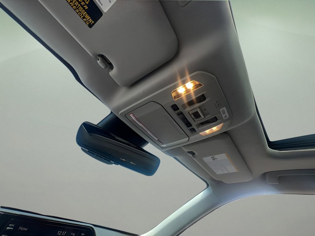 Used 2022 Toyota Highlander XLE image 15