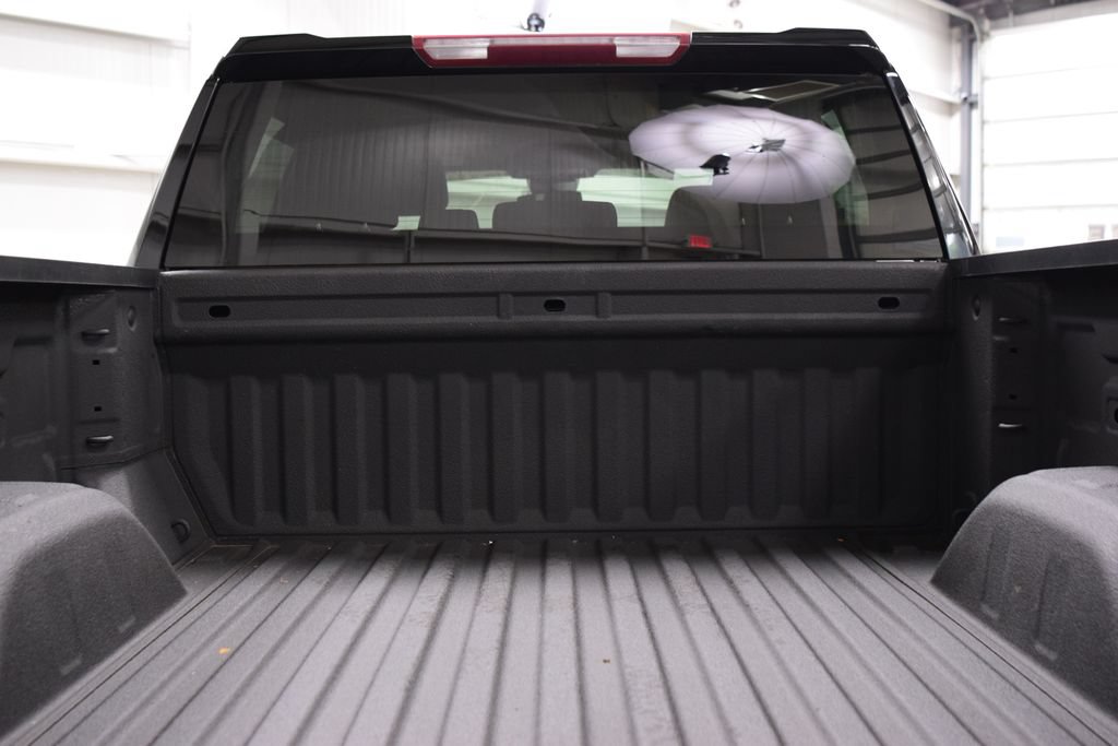 Used 2024 Chevrolet Silverado 1500 LT AWD/4WD image 23