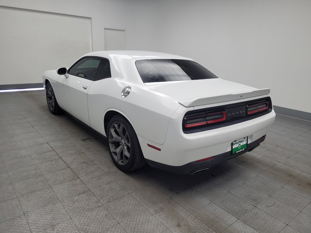 Used 2017 Dodge Challenger SXT image 5