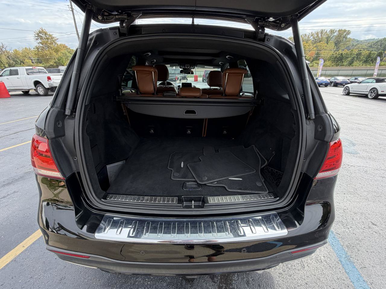 Used 2016 Mercedes-Benz GLE 400 4MATIC image 29