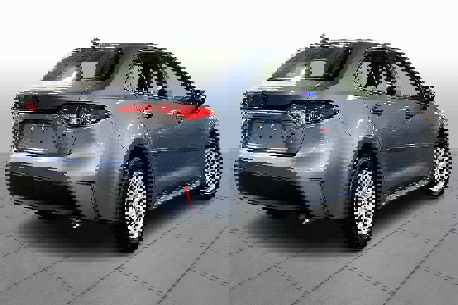 Used 2024 Toyota Corolla LE image 12