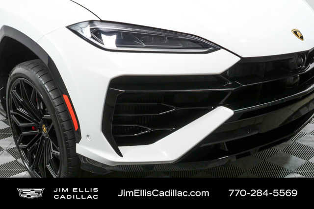 Used 2025 Lamborghini Urus SE image 39