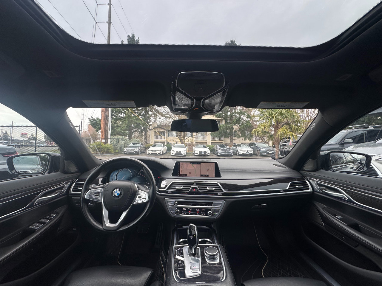 Used 2019 BMW 740i w/ M Sport Package image 5