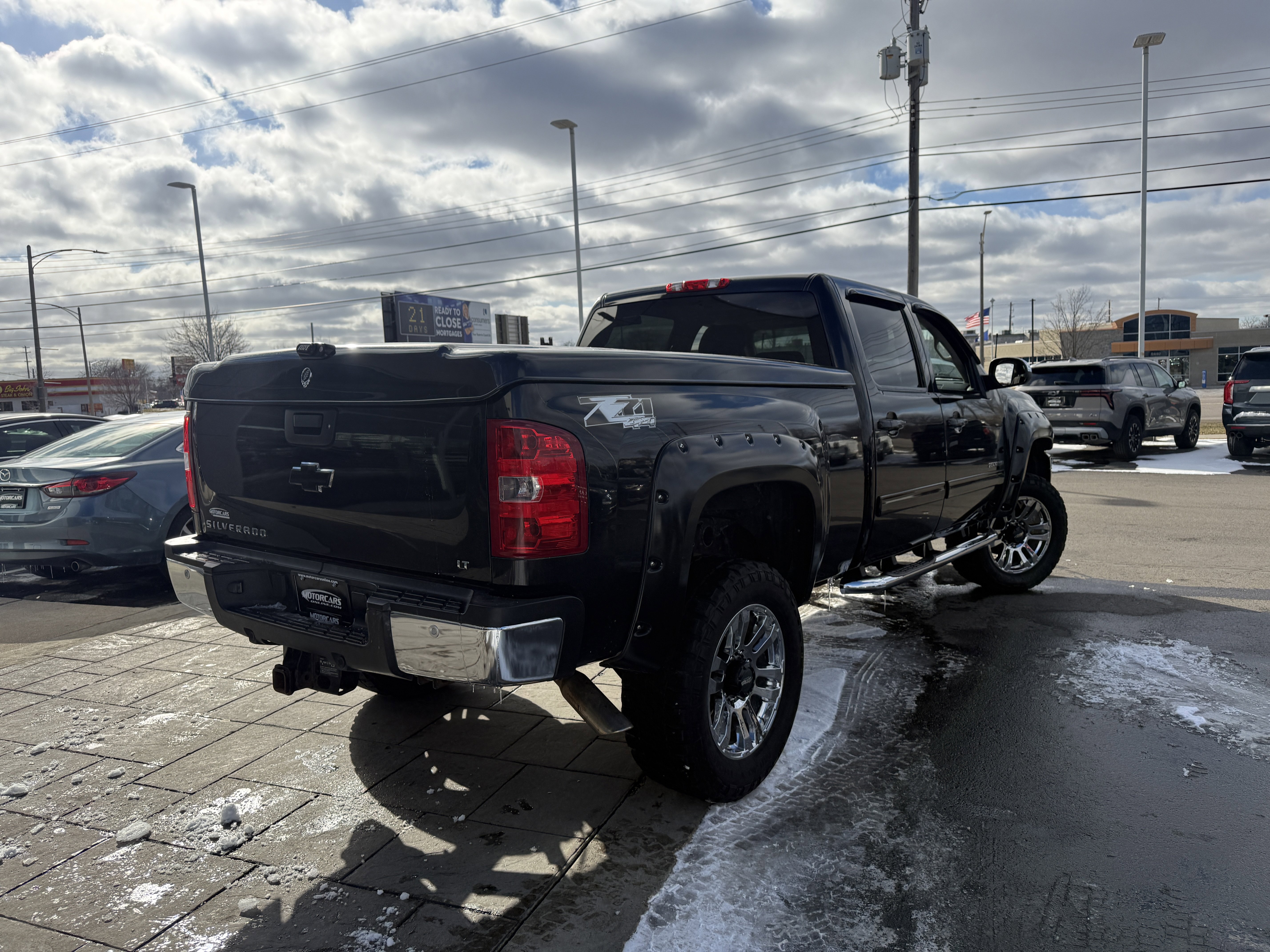 Used 2014 Chevrolet Silverado 2500 LT w/ Z71 Appearance Package image 6