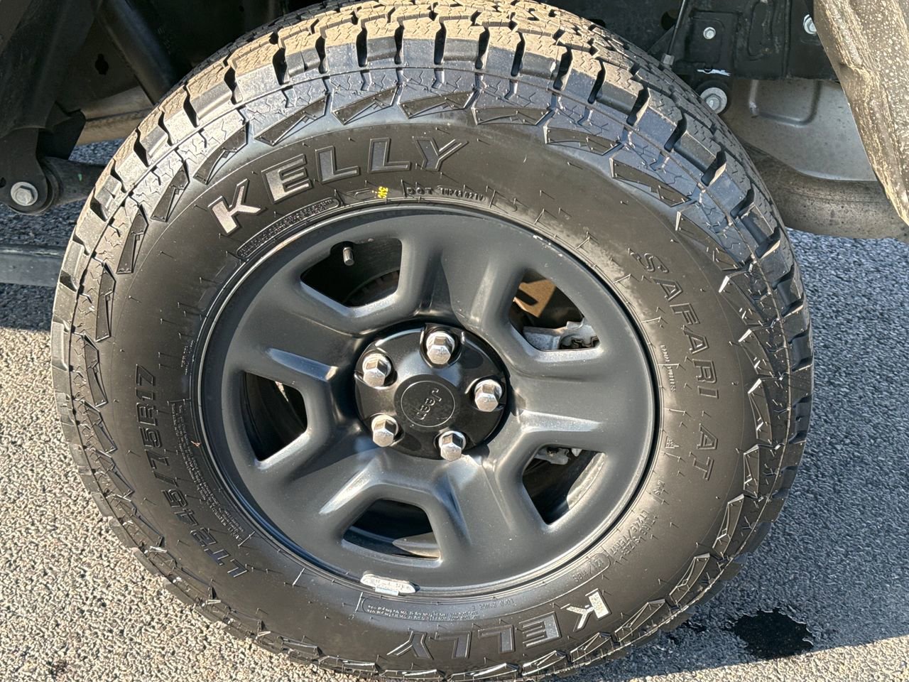 Used 2023 Jeep Gladiator Sport w/ Trailer Tow Package image 12