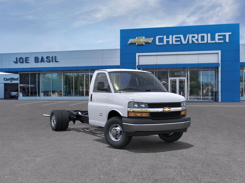 New 2025 Chevrolet Express 3500 w/ Power Convenience Package