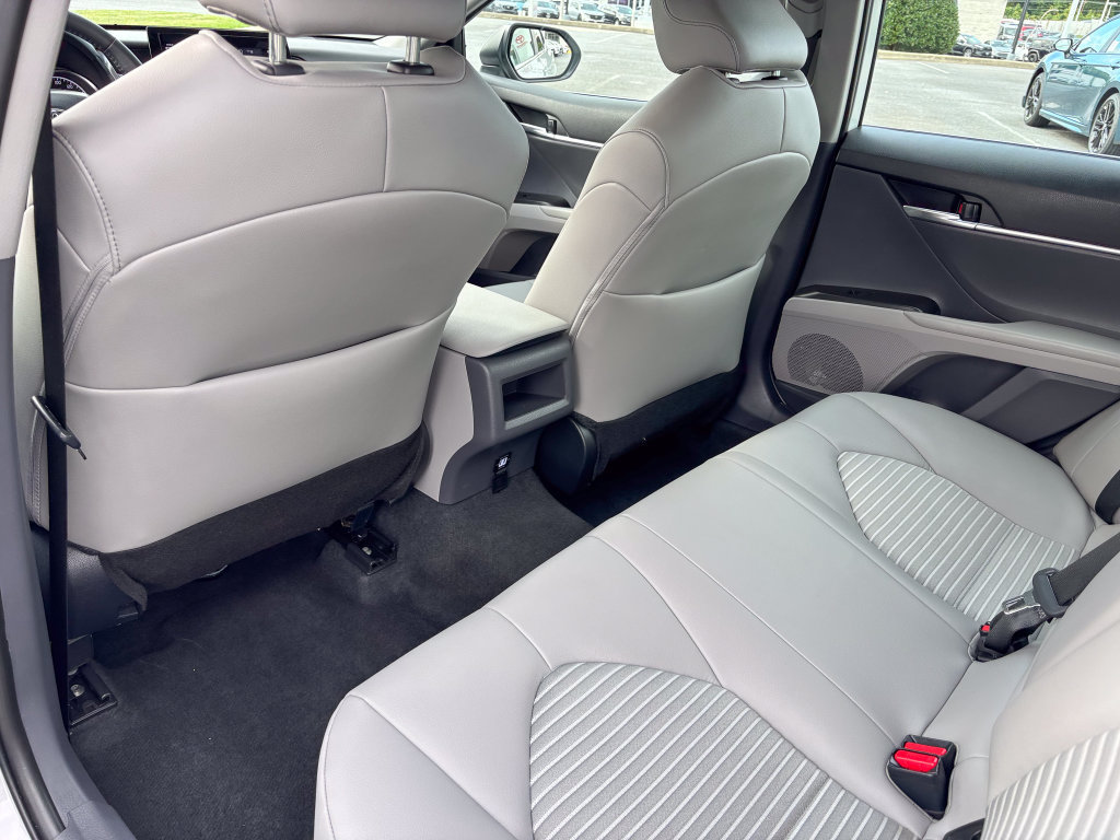 Used 2024 Toyota Camry SE FWD image 39