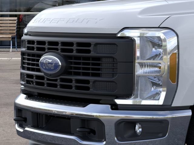 New 2026 Ford F350 XL w/ 360-Degree Camera Package RWD image 17