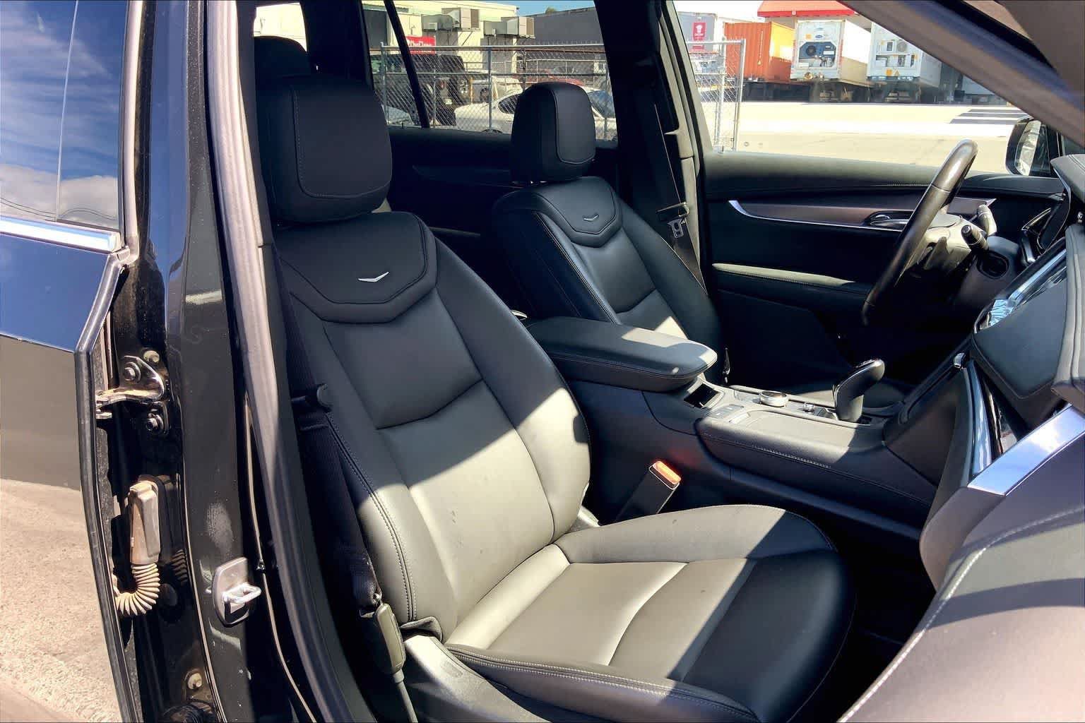 Used 2023 Cadillac XT6 Luxury FWD image 13