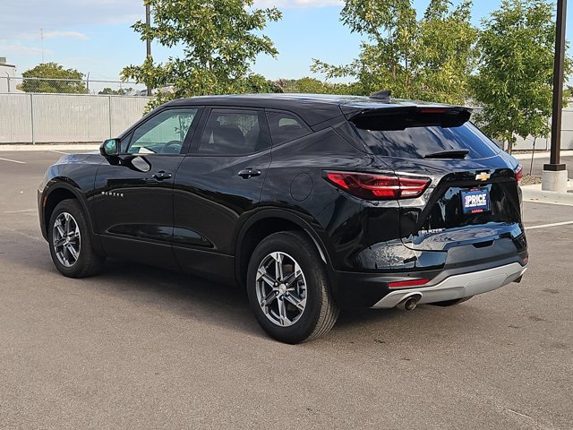 Used 2026 Chevrolet Blazer LT FWD image 8