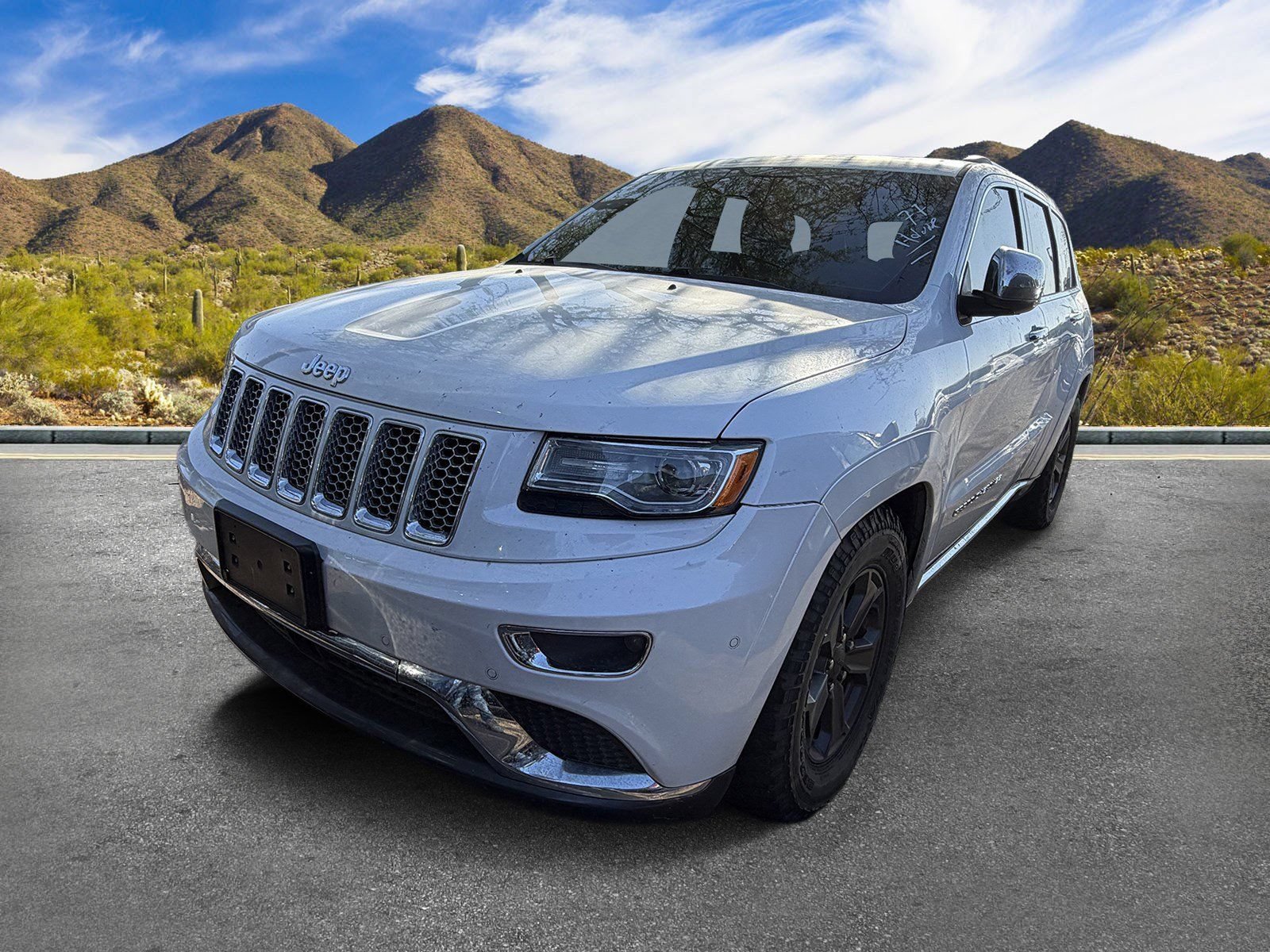 Used 2016 Jeep Grand Cherokee Summit AWD/4WD image 2