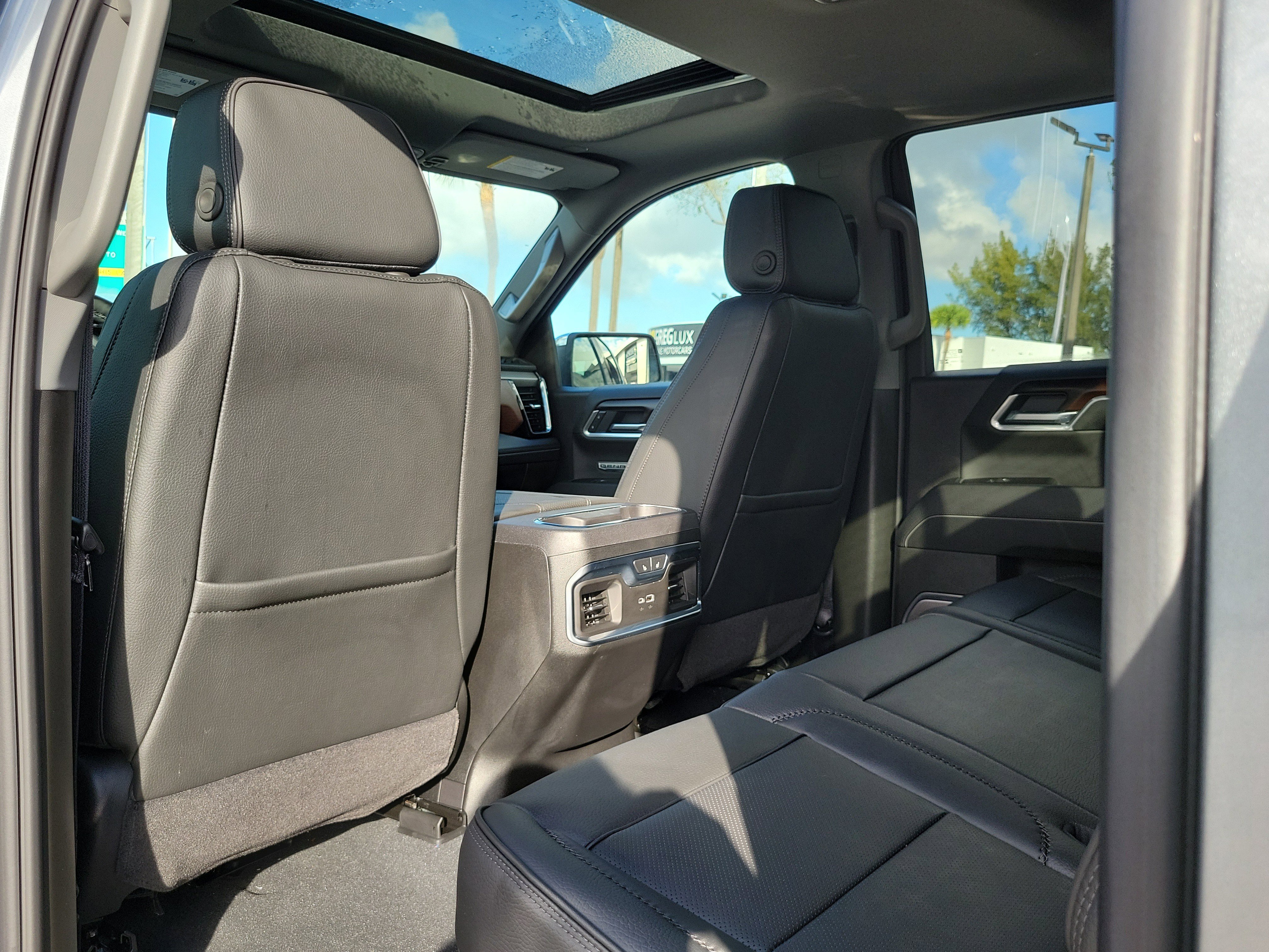 Used 2026 GMC Sierra 1500 Denali w/ Denali Reserve Package image 15