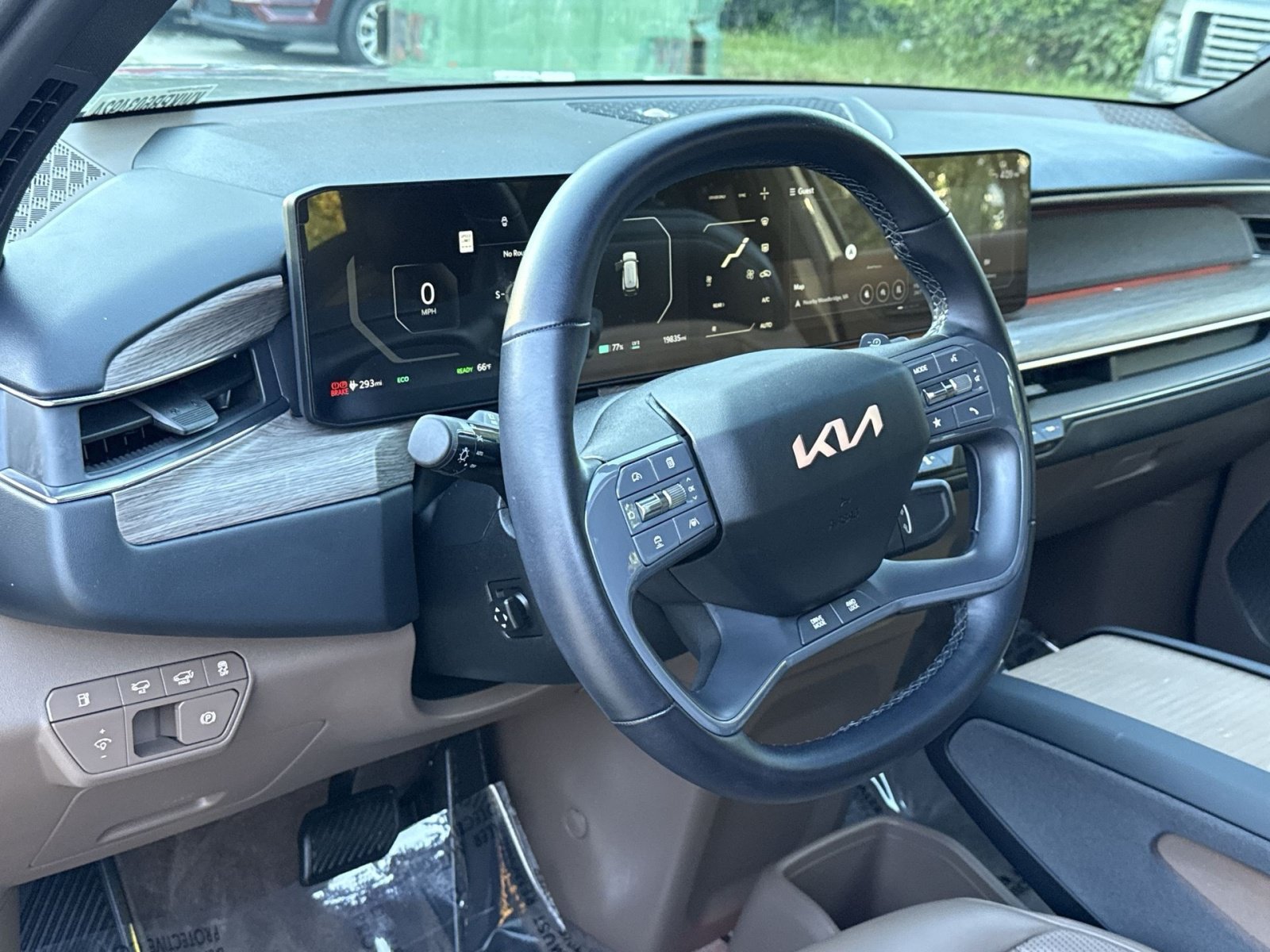 Used 2024 Kia EV9 Land AWD/4WD image 21