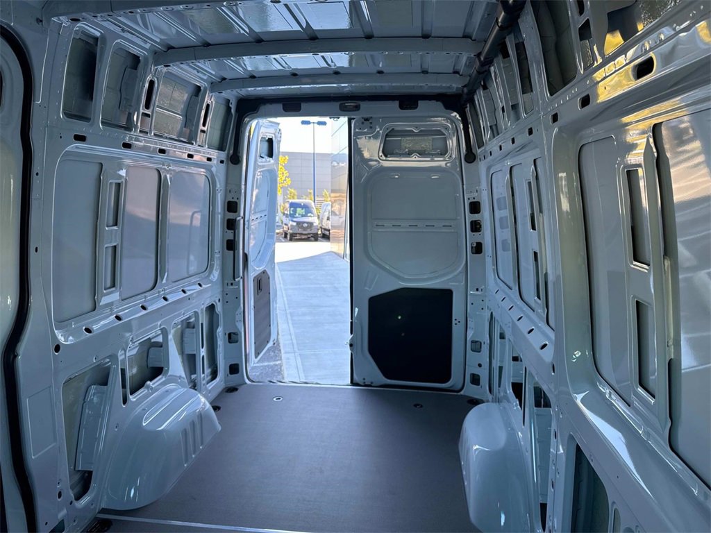 New 2025 Mercedes-Benz Sprinter 2500 image 19