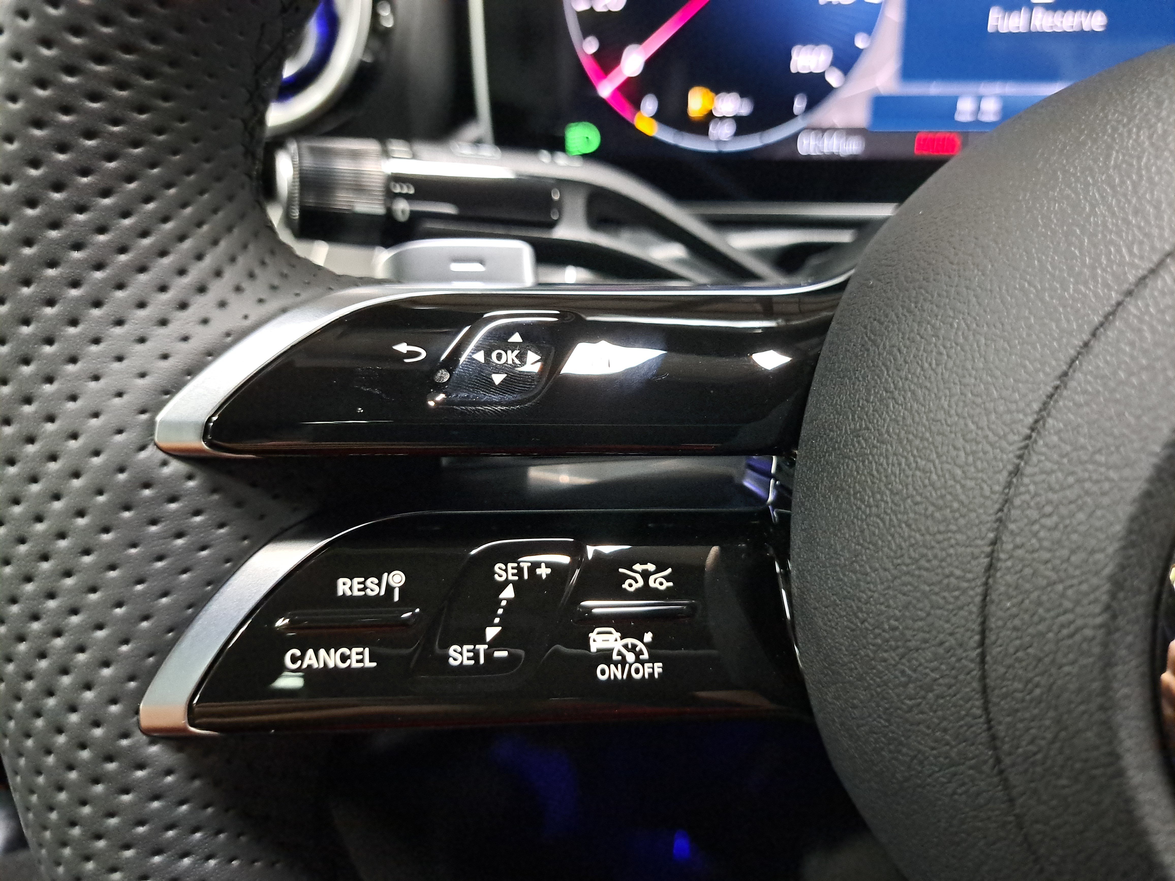 New 2026 Mercedes-Benz CLE 300 4MATIC Coupe image 18
