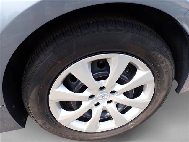 Used 2021 Toyota Corolla LE FWD image 7