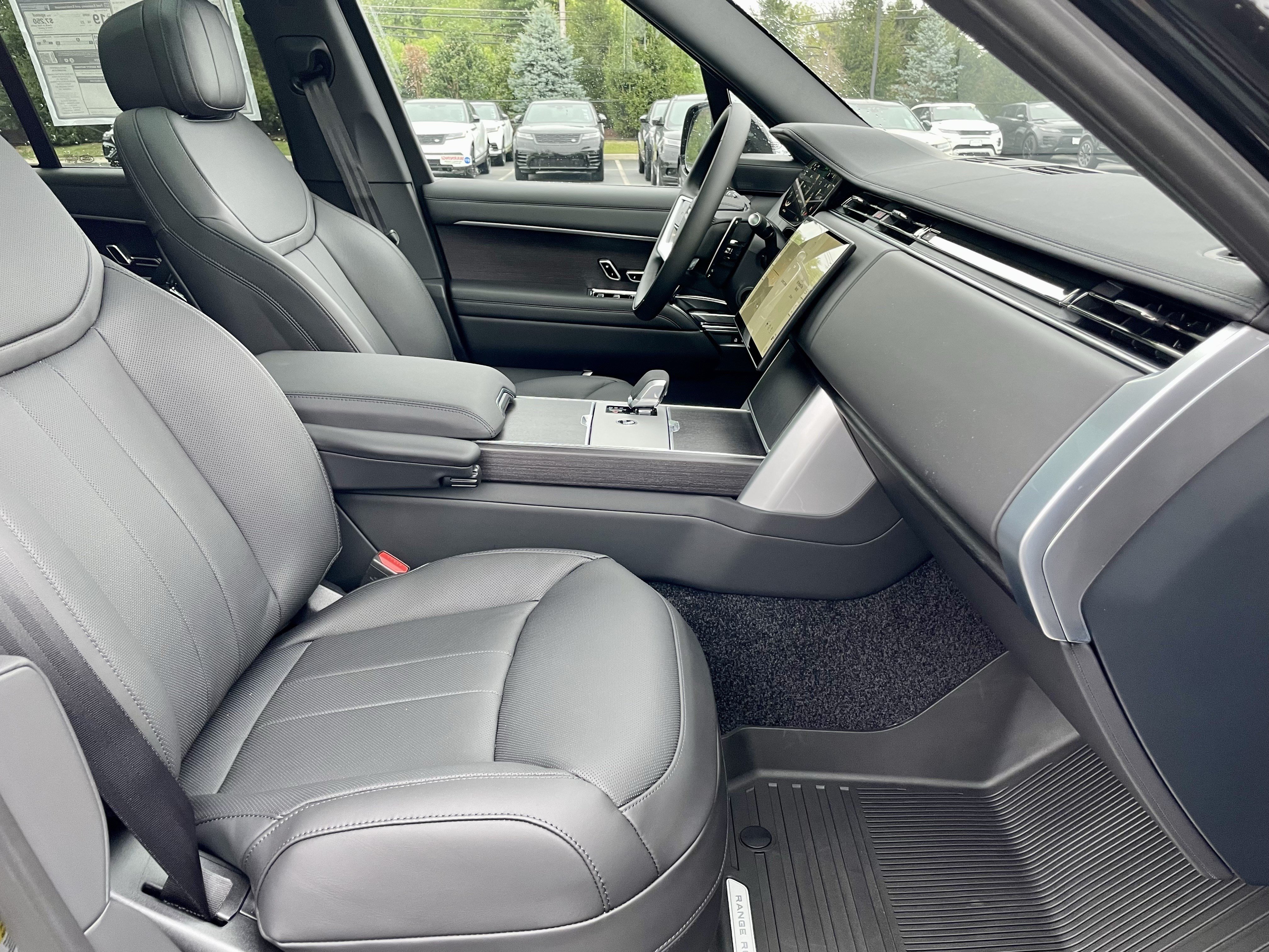 New 2026 Land Rover Range Rover SE AWD/4WD image 15