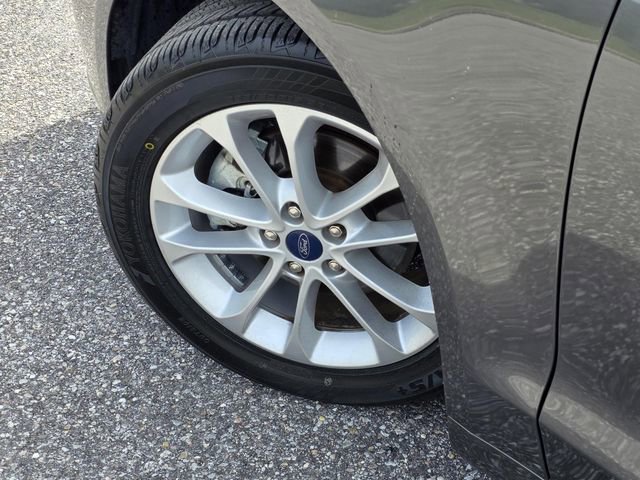 Used 2020 Ford Fusion SE w/ Fleet SE Value Package image 34