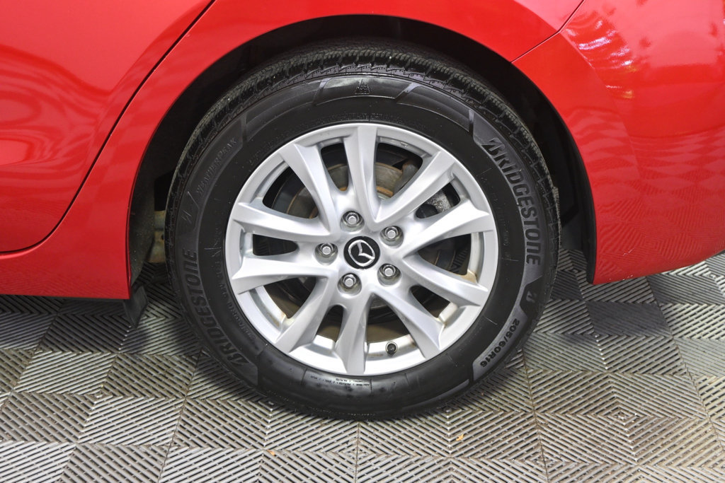 Used 2015 MAZDA MAZDA3 i Touring FWD image 20