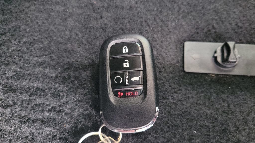 Used 2023 Honda Pilot EX-L image 28