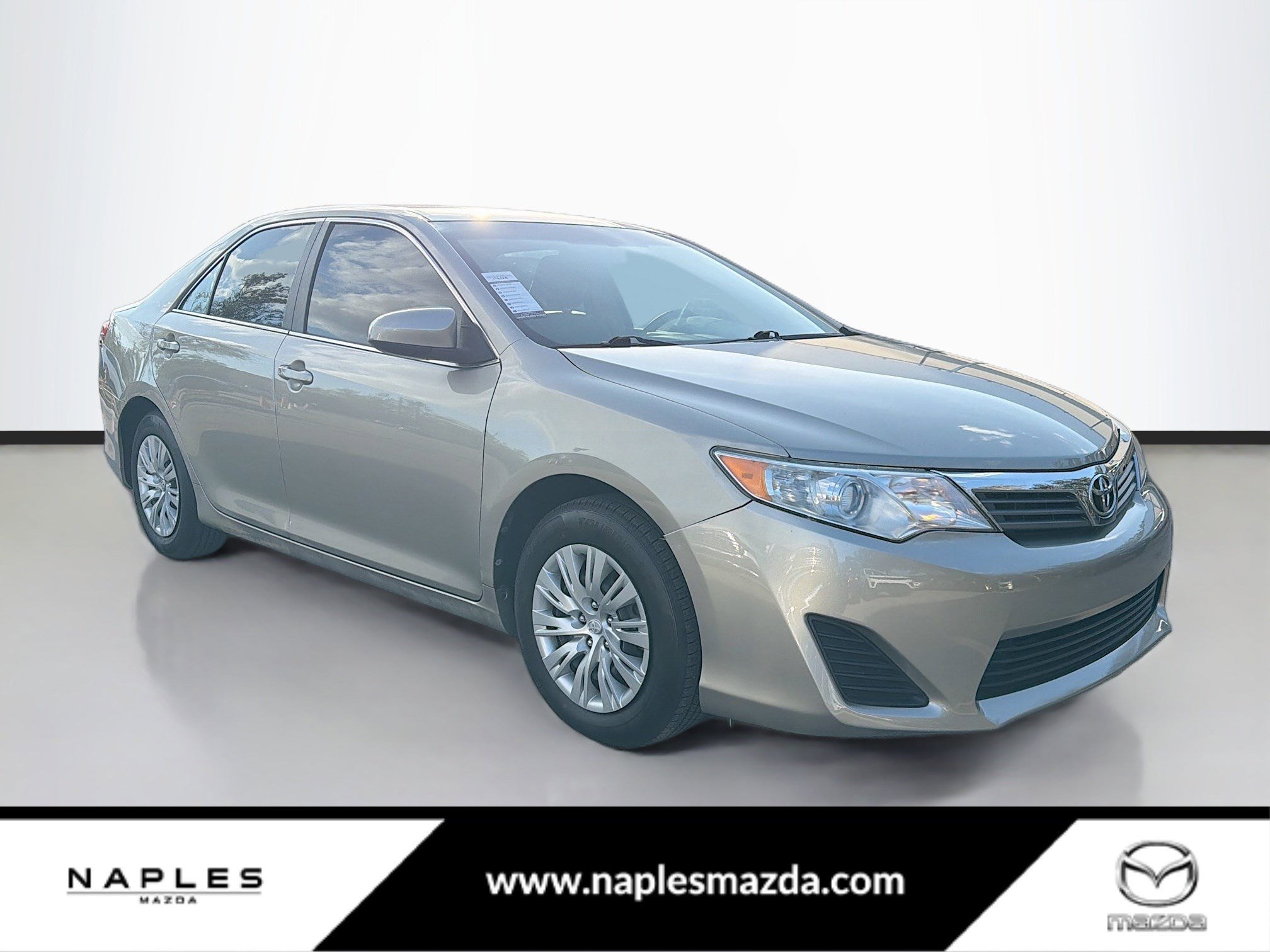 Used 2013 Toyota Camry L image 1