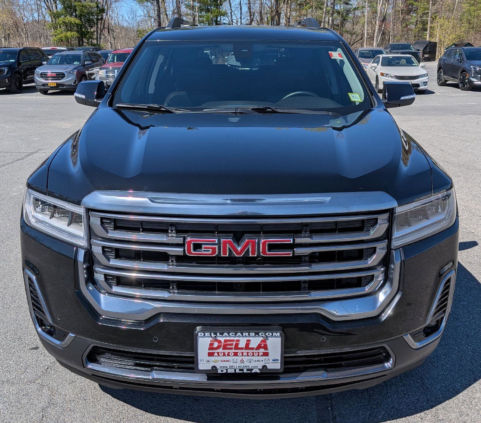 Used 2023 GMC Acadia AT4 w/ Preferred Package AWD/4WD image 2