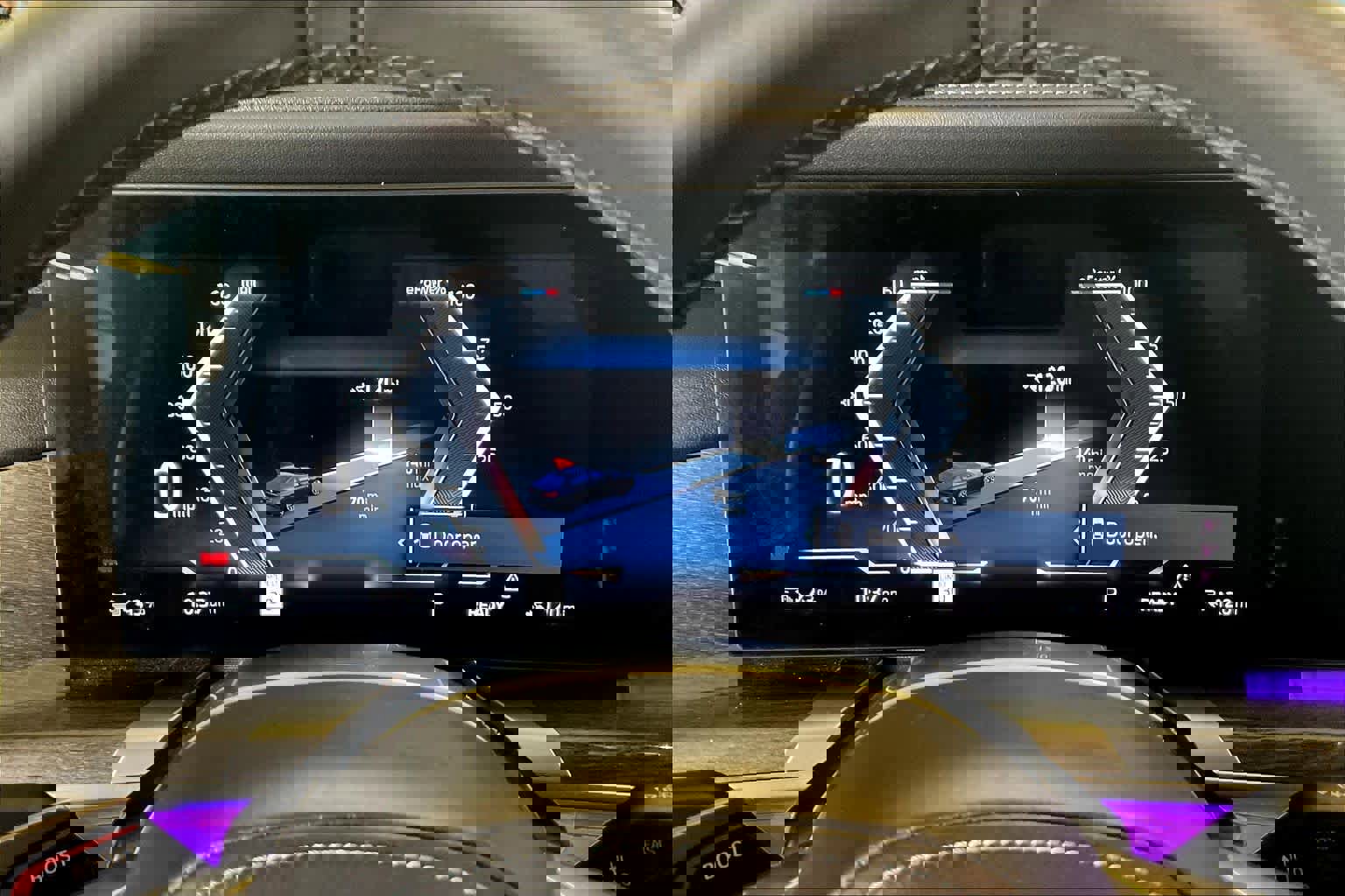 Used 2023 BMW i7 xDrive60 w/ Executive Package 2 image 24