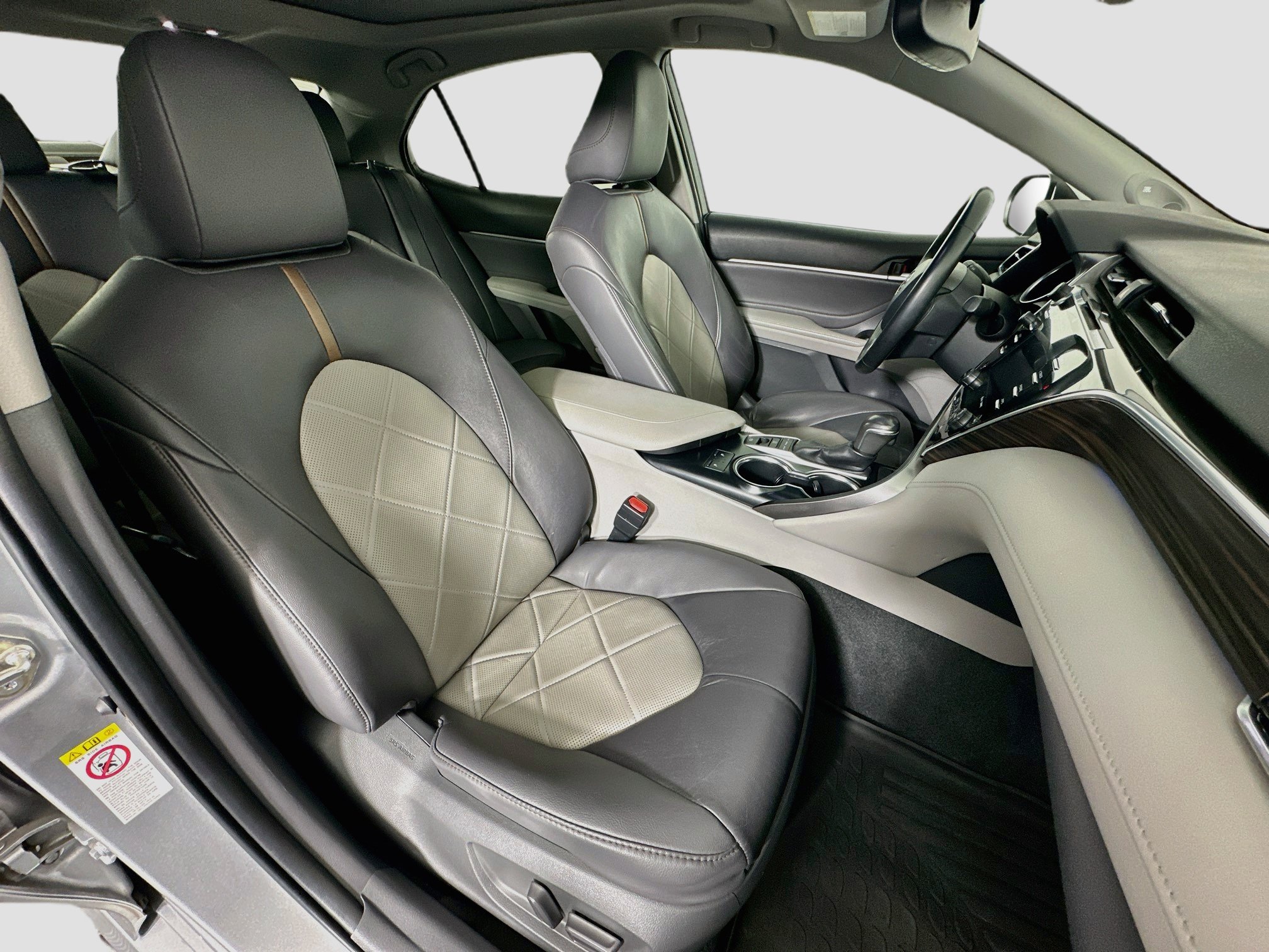 Used 2018 Toyota Camry XLE w/ Driver Assist Package FWD image 32