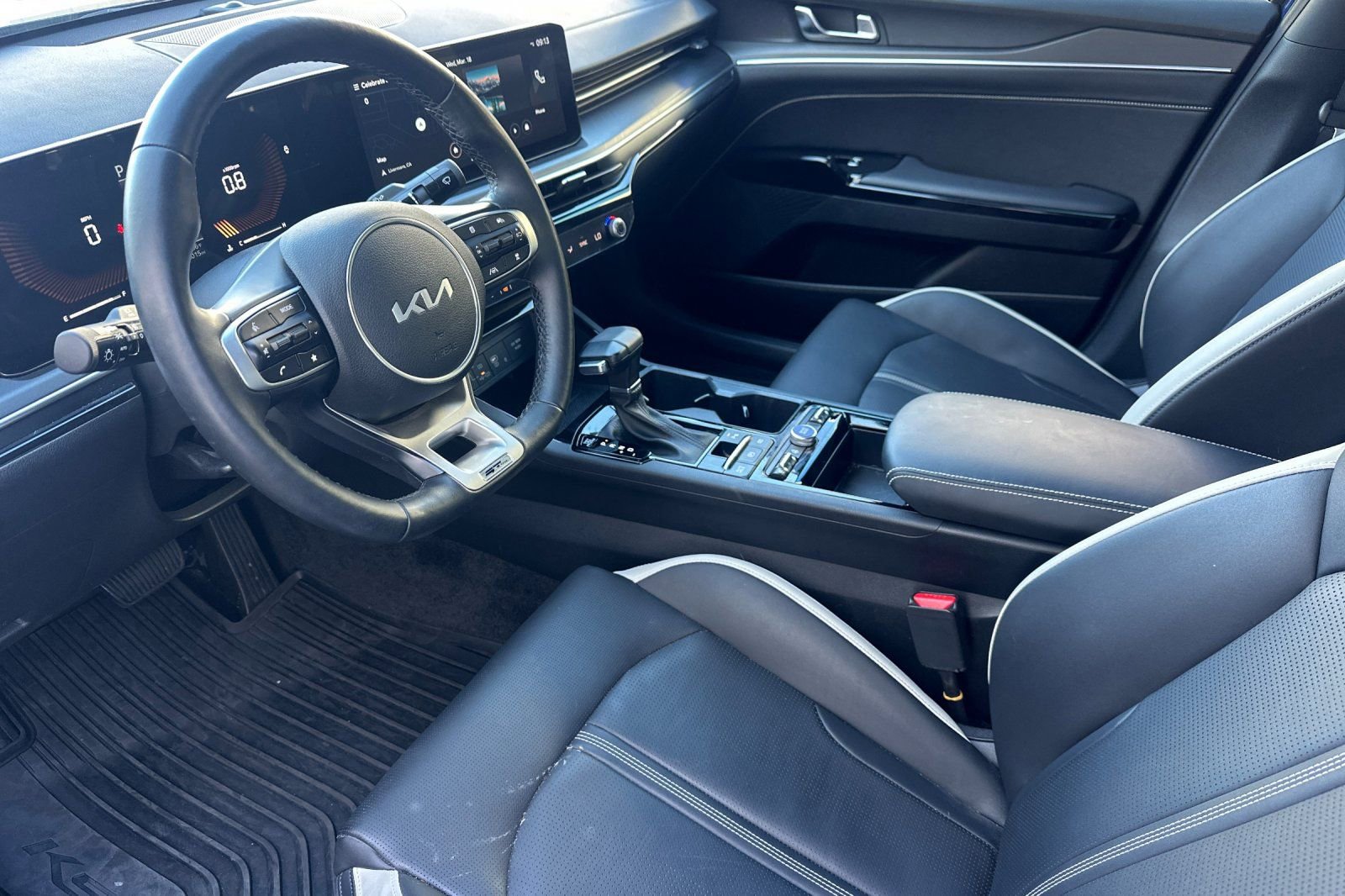 Used 2025 Kia K5 GT-Line image 10