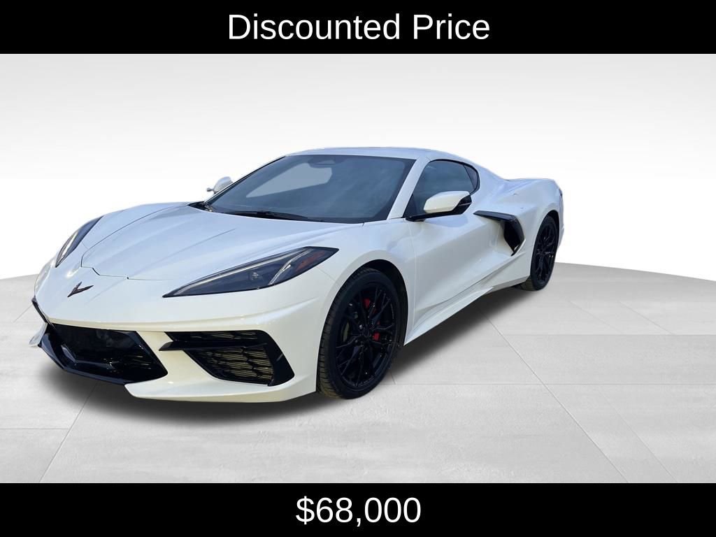 Used 2025 Chevrolet Corvette Stingray Coupe w/ 1LT image 3