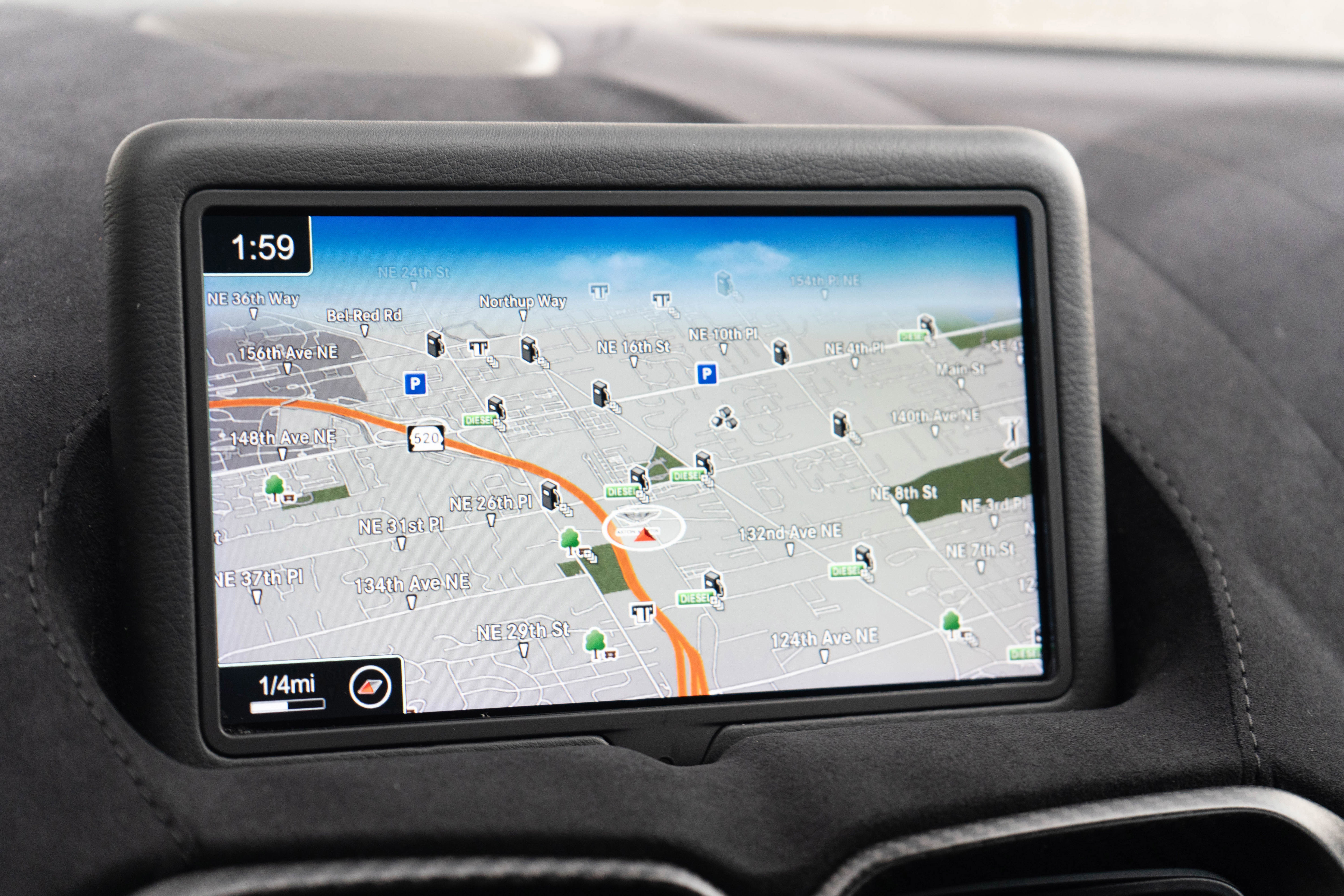 Used 2020 Aston Martin V8 Vantage Coupe RWD image 19