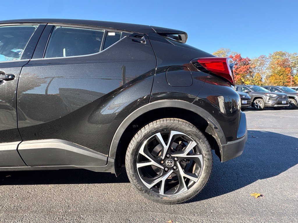 Certified 2019 Toyota C-HR Limited FWD image 4