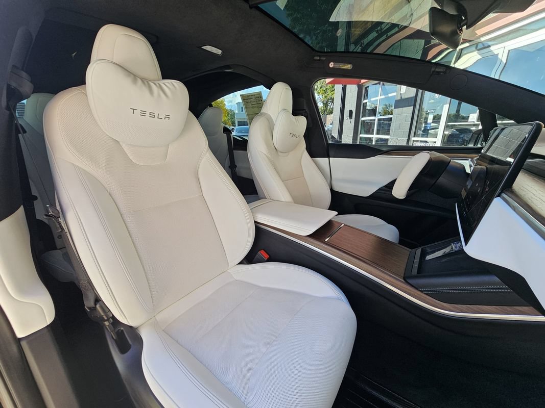 Used 2022 Tesla Model X AWD/4WD image 18
