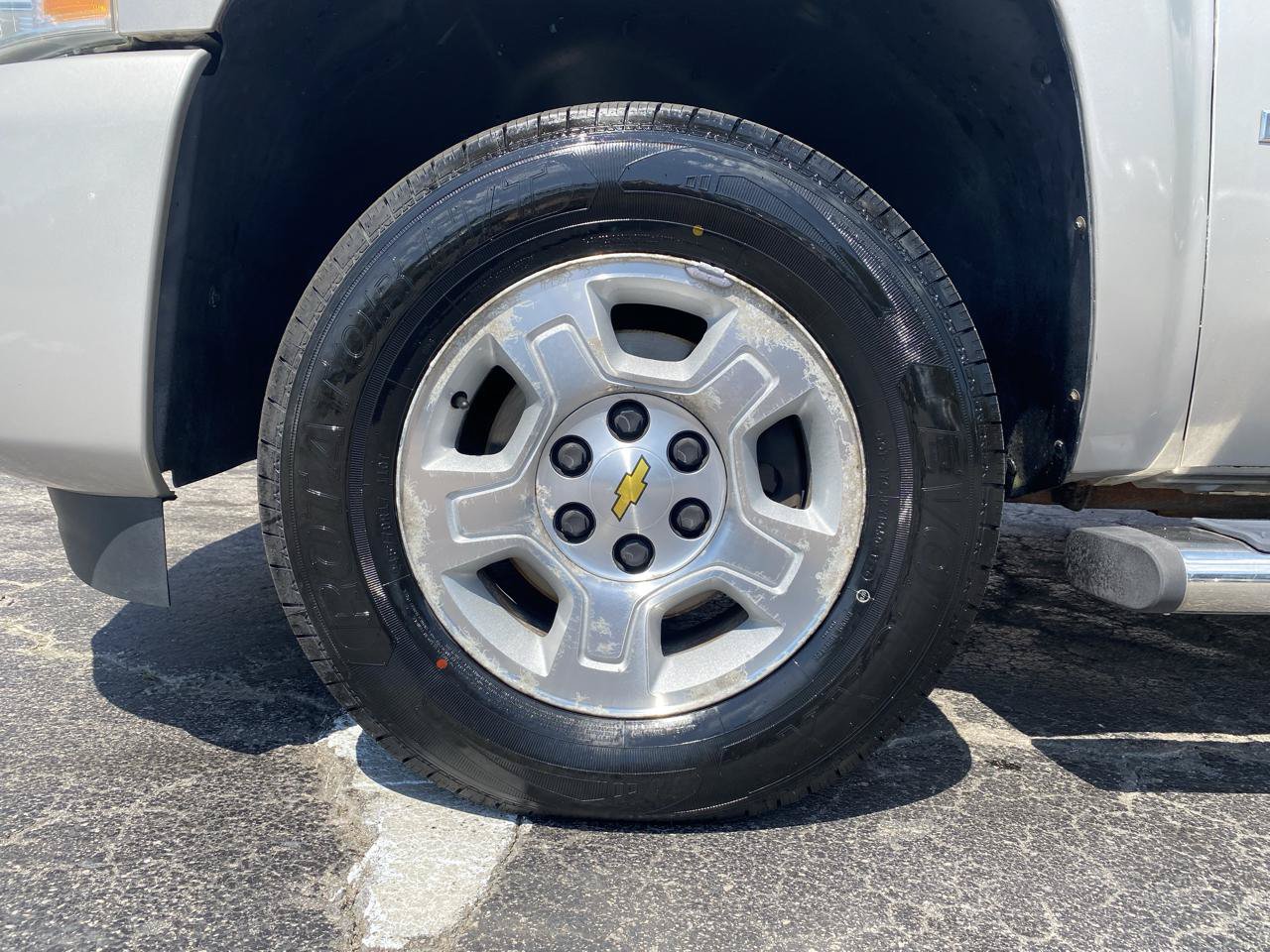 Used 2008 Chevrolet Silverado 1500 LT w/ Power Pack Plus RWD image 12