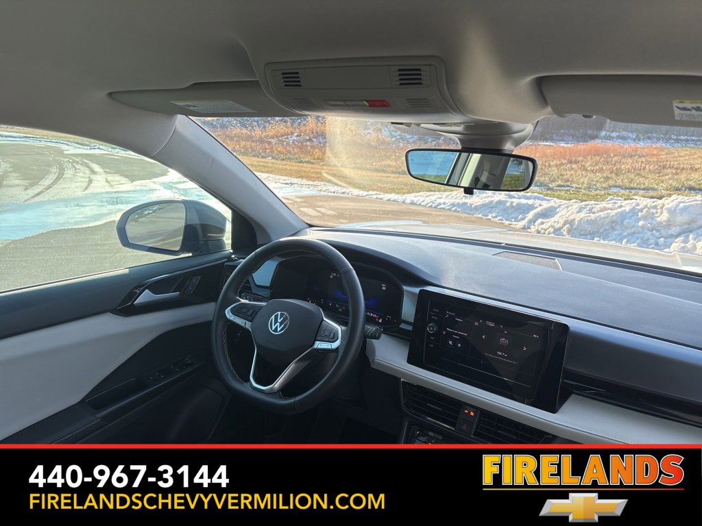 Used 2025 Volkswagen Taos S image 30