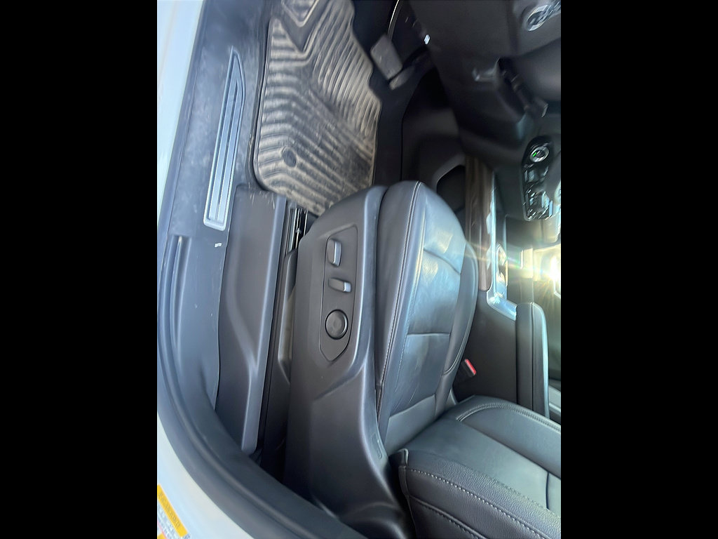 Used 2024 Chevrolet Silverado 3500 LT w/ Z71 Sport Edition AWD/4WD image 9