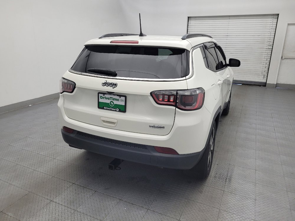 Used 2017 Jeep Compass Latitude w/ Popular Equipment Group FWD image 7