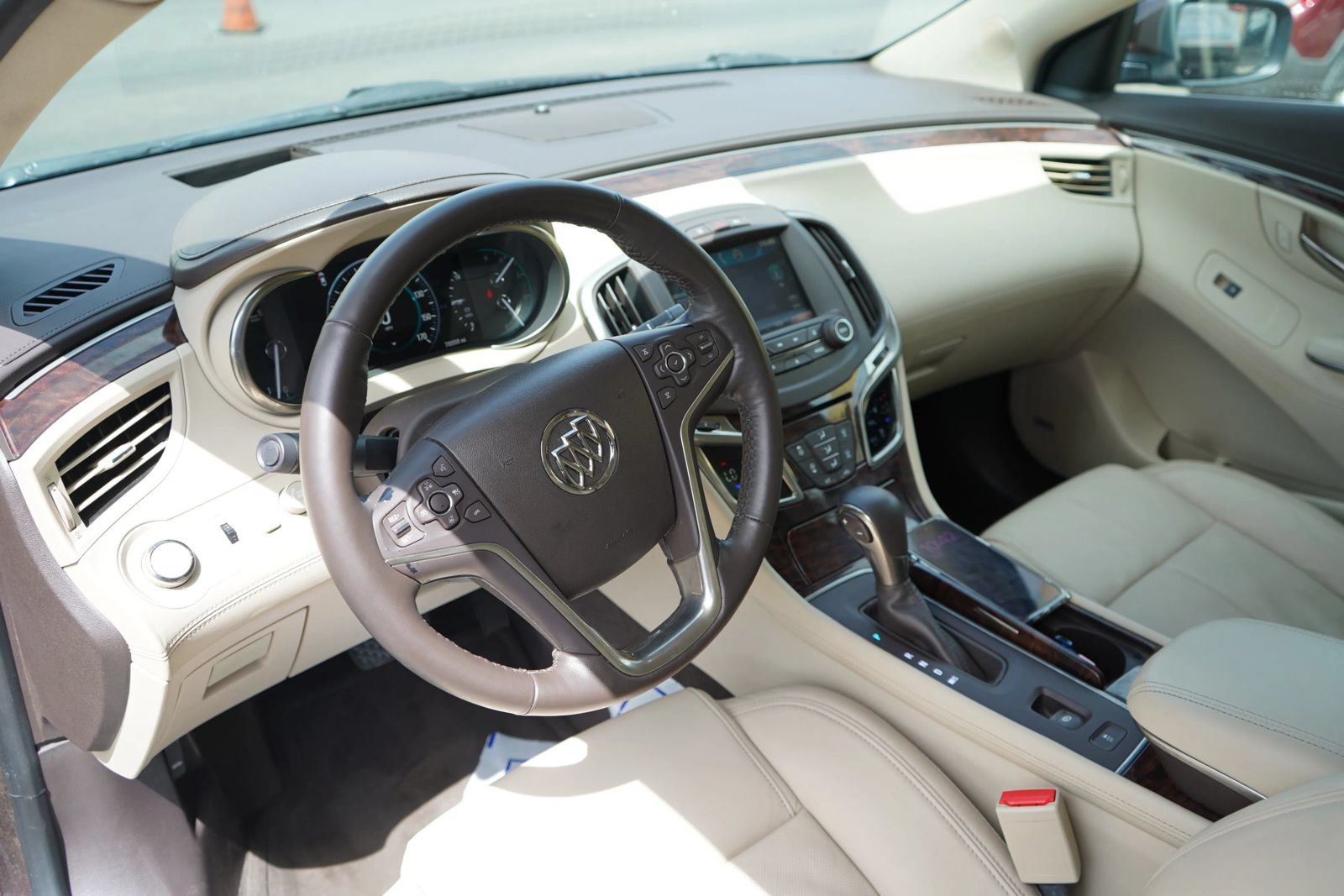 Used 2015 Buick LaCrosse Premium w/ Driver Confidence Package #1 FWD image 9