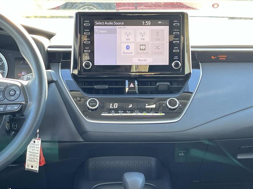Used 2020 Toyota Corolla LE image 15