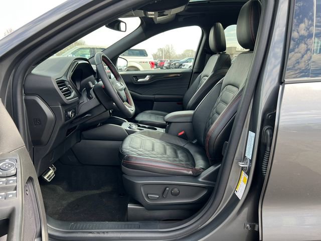 Certified 2024 Ford Escape ST-Line Elite w/ Premium Technology Package image 5