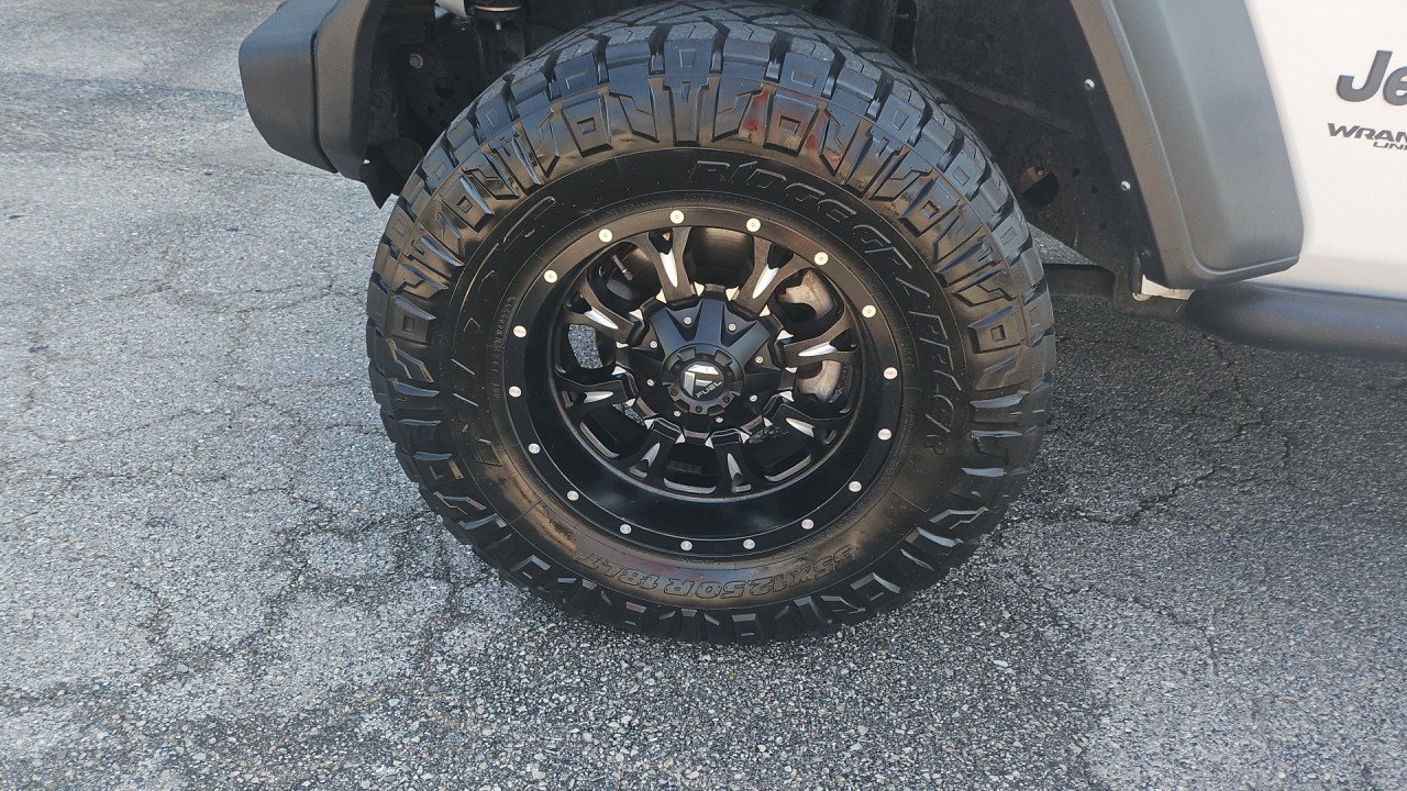Used 2022 Jeep Wrangler Unlimited Sport AWD/4WD image 9